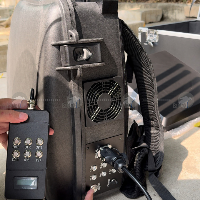 1.5KM-2KM Ρουκάκι Drone Jammer Περιοχή συχνοτήτων 860MHz-930MHz 0