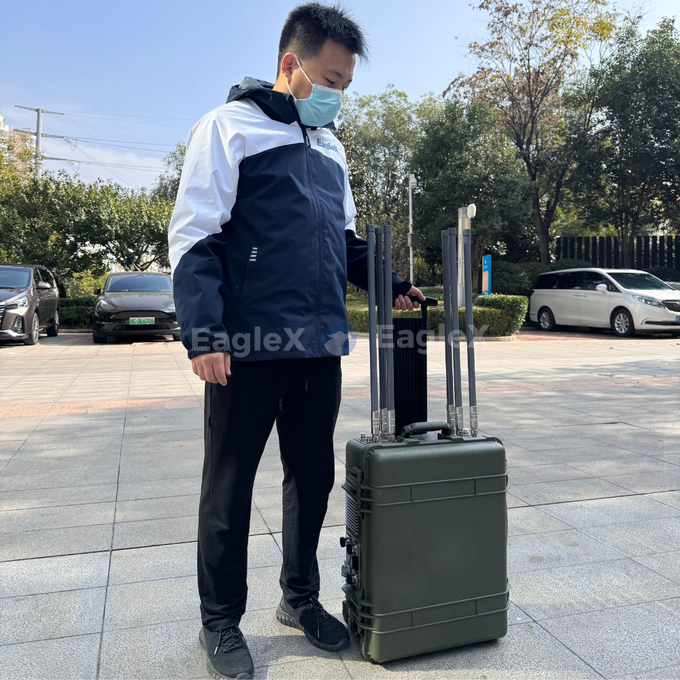 Ανιχνευτής βαλίτσες Drone Portable Drone 3km ανίχνευση και 2km σύστημα παρεμβολής Anti Drone τεχνολογία 0
